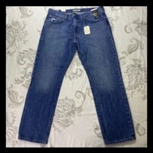 Levi's Big E Premium Middy Straight
Denim Jeans Women's‎ 34X29 Mid
Rise NWT